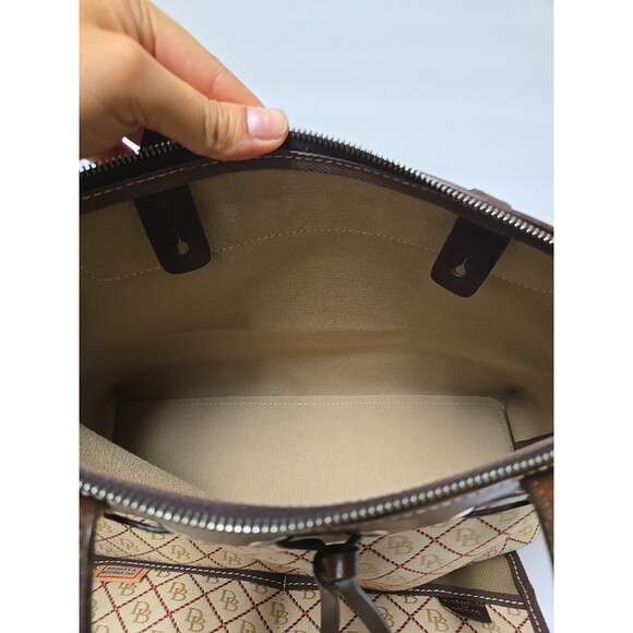 Dooney & Bourke Vintage Tassel Tote Purse Shoulder Bag Canvas Signature Logo 30 - Picture 8 of 15